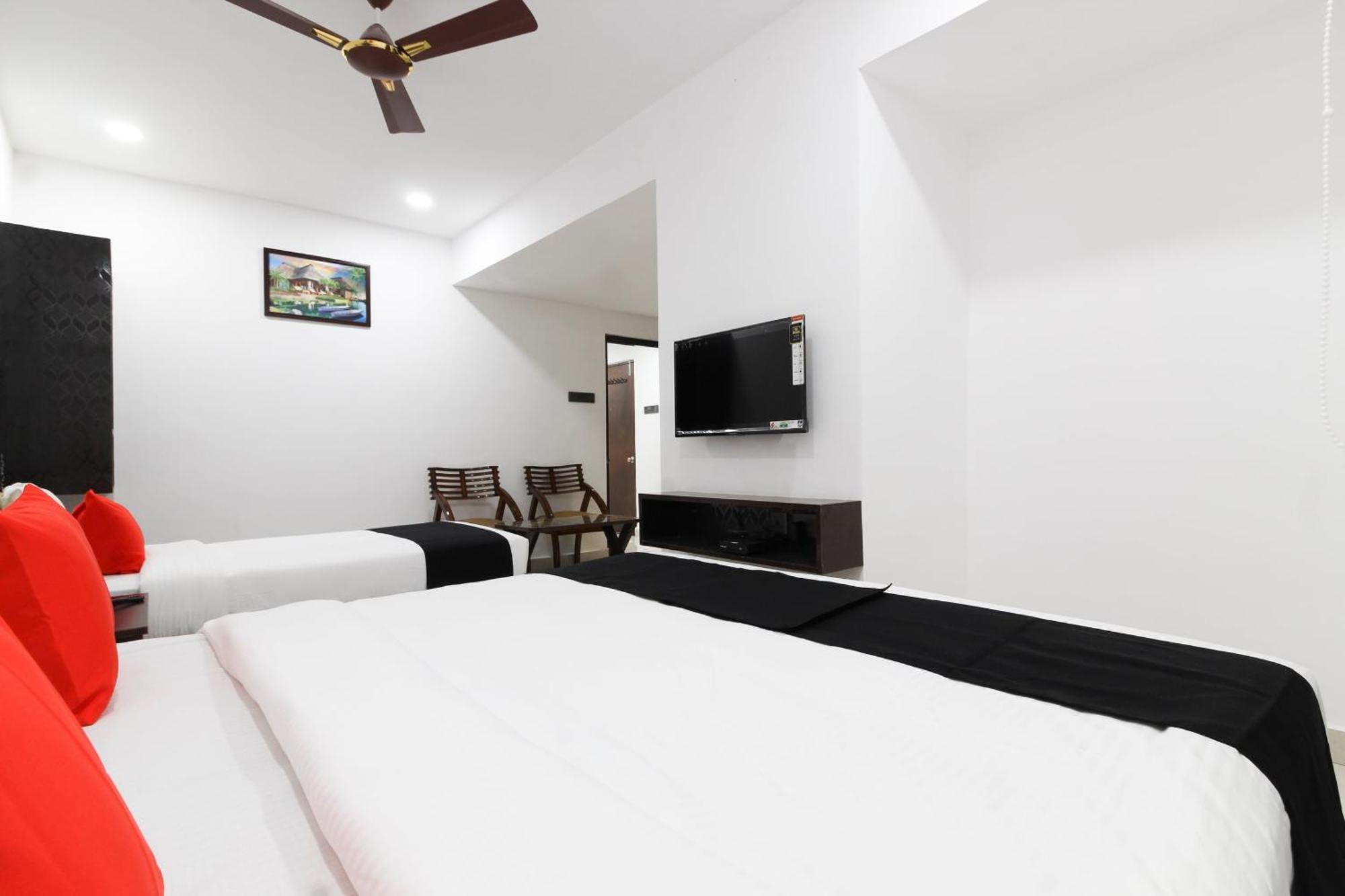 Super Mythri Hotel Near By Ecil, As Rao Nagar, Sainikpuri Maula Ali Exterior foto